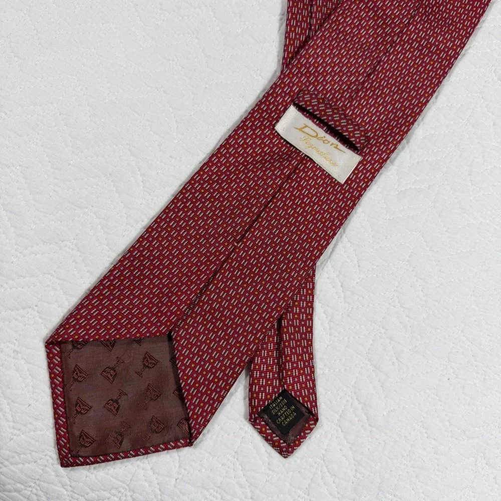 Dion Signature Necktie Men‎ Red Geometric Italian Silk Handcrafted EUC